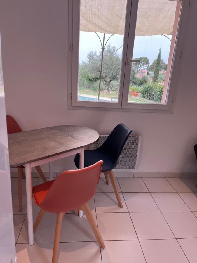 Hauteurs De Toulon : Charmant Studio Piscine Eksteriør billede